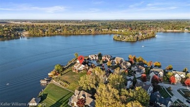 YOUR LAKEFRONT DREAM HOME IS HERE!! Don't miss out on this rare - photo 7