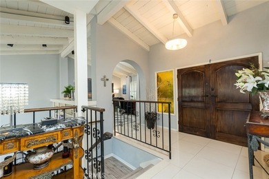 Custom built home perched high in Glendale's highly sought-after - photo 10