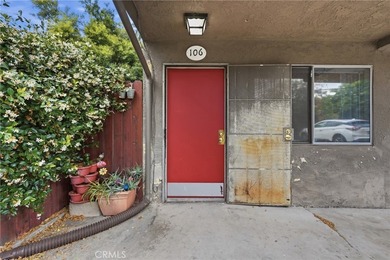 Discover this thoughtfully updated 1 bedroom, 1 bathroom end - photo 13