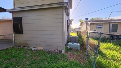 Great value alert! This classic 4-bedroom, 2-bath home is a - photo 15