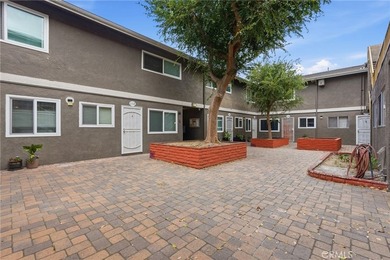 Discover this thoughtfully updated 1 bedroom, 1 bathroom end - photo 15