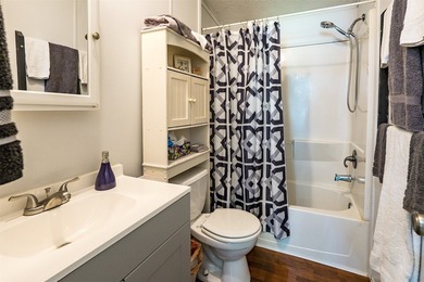 Affordable lakefront retreat with breathtaking open water views - photo 19