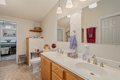 Affordable lakefront retreat with breathtaking open water views - photo 22