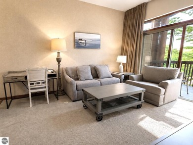This 594 sq. ft. 1-bedroom suite overlooking the Cedar River - photo 2