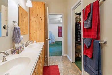 Affordable lakefront retreat with breathtaking open water views - photo 24