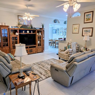 Motivated seller! This spacious 3 bedrooms, 2.5 bath is in an - photo 9