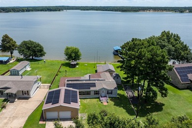 Affordable lakefront retreat with breathtaking open water views - photo 33