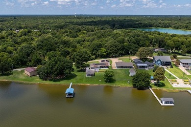 Affordable lakefront retreat with breathtaking open water views - photo 35