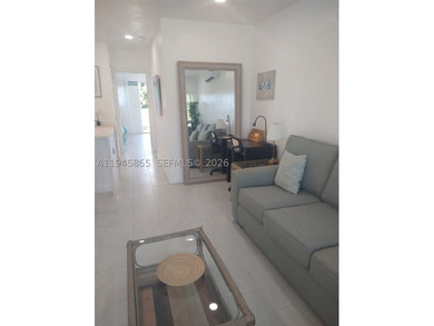 Amazing location, stop looking!! Investment property or ready to - photo 7