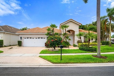 Incredible 4 BD 4 BA courtyard home in Woodfield Country Club - photo 1
