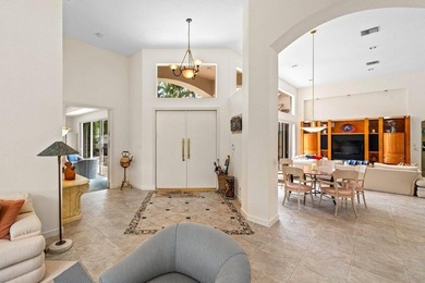 Incredible 4 BD 4 BA courtyard home in Woodfield Country Club - photo 2