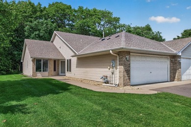 This beautiful 2 bedroom, 2 bath end-unit townhome offers tons - photo 1