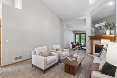 This beautiful 2 bedroom, 2 bath end-unit townhome offers tons - photo 4