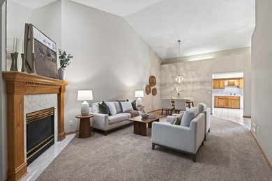 This beautiful 2 bedroom, 2 bath end-unit townhome offers tons - photo 8