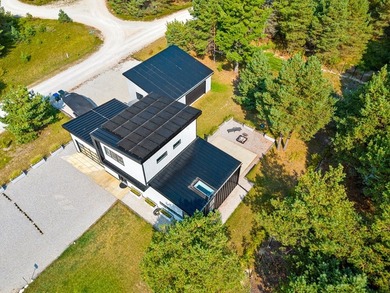 Additional listing photo 2