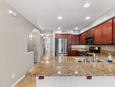 A beautifully maintained tri-level townhome located in the heart - photo 14