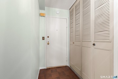 Very spacious 2-bedroom/ 2-full bathroom, 1324 sqft corner unit