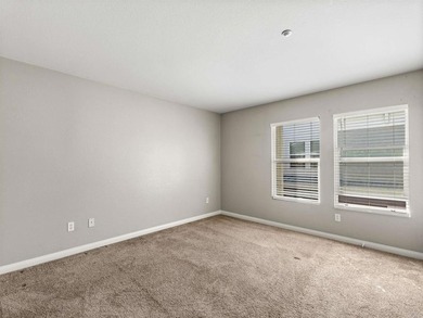 A beautifully maintained tri-level townhome located in the heart - photo 16