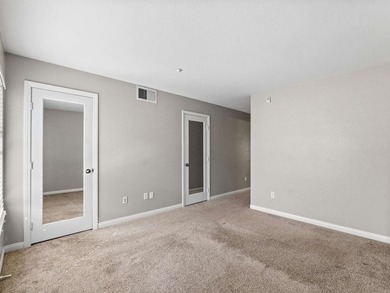 A beautifully maintained tri-level townhome located in the heart - photo 18