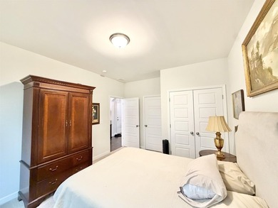 Welcome to this spacious and beautifully maintained 3-bedroom - photo 20