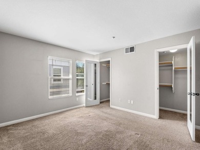 A beautifully maintained tri-level townhome located in the heart - photo 20