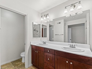 A beautifully maintained tri-level townhome located in the heart - photo 22