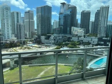 Welcome to urban luxury in the heart of Miami. This Spacious 1