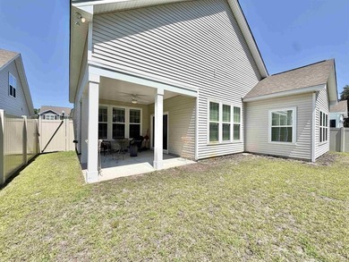 Welcome to this spacious and beautifully maintained 3-bedroom - photo 27