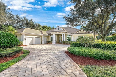 (private lake, pond, coastal) Home For Sale in Palm Beach Gardens Florida