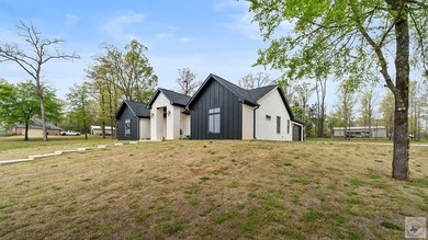 Welcome home to your private retreat! 11 Lewis Lane is the - photo 32