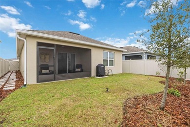 SELLER MOTIVATED! Welcome to this immaculate 3-bedroom - photo 33