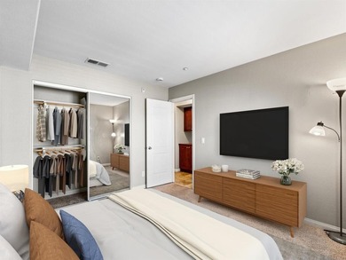 A beautifully maintained tri-level townhome located in the heart - photo 33