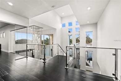 Lakefront, Luxurious, home with Private Pool in Windermere. A - photo 34