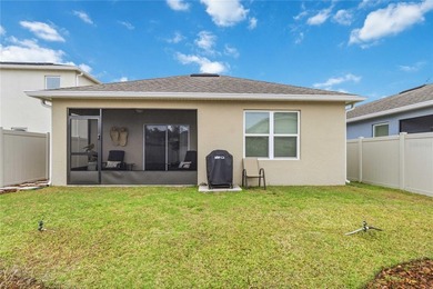 SELLER MOTIVATED! Welcome to this immaculate 3-bedroom - photo 34