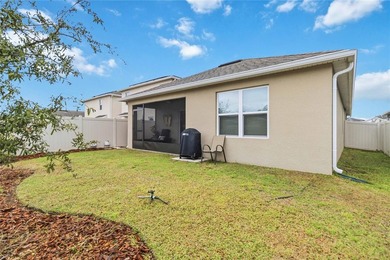 SELLER MOTIVATED! Welcome to this immaculate 3-bedroom - photo 35