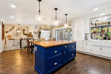 Stunning, Fully Remodeled home in one of Boulder City's most - photo 38