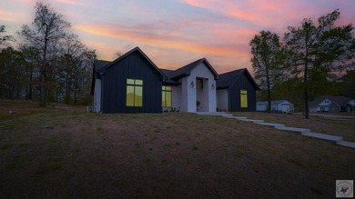 Welcome home to your private retreat! 11 Lewis Lane is the - photo 38