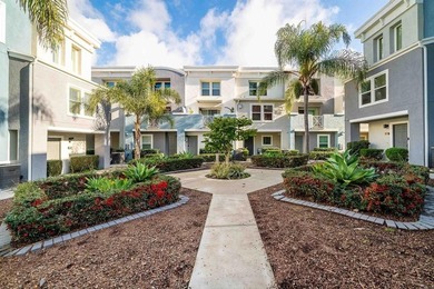 A beautifully maintained tri-level townhome located in the heart - photo 41