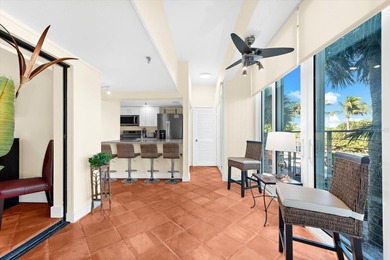 Wake up to the sound of waves, seabreezes, and seagulls in this - photo 5