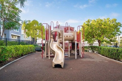 A beautifully maintained tri-level townhome located in the heart - photo 46