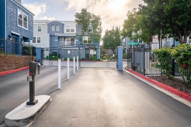 A beautifully maintained tri-level townhome located in the heart - photo 47