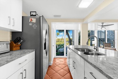Wake up to the sound of waves, seabreezes, and seagulls in this - photo 8
