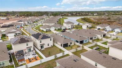 SELLER MOTIVATED! Welcome to this immaculate 3-bedroom - photo 50