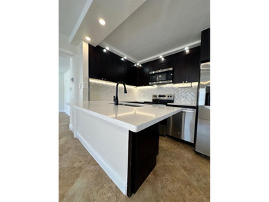 5-PLEX fully rented (MLS classified as 4-plex) in Fort - photo 29