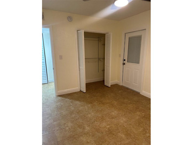 5-PLEX fully rented (MLS classified as 4-plex) in Fort - photo 40