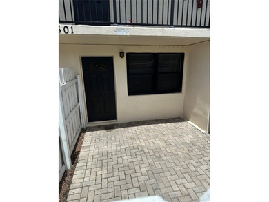 5-PLEX fully rented (MLS classified as 4-plex) in Fort - photo 42