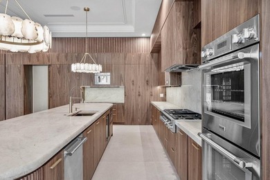 Welcome to the most premier location in West Palm Beach's - photo 5