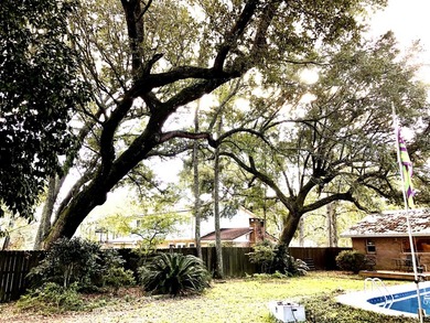 Welcome home to the prettiest neighborhood in Gautier. Huge Live - photo 14