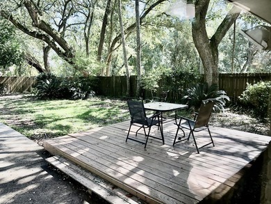 Welcome home to the prettiest neighborhood in Gautier. Huge Live - photo 15