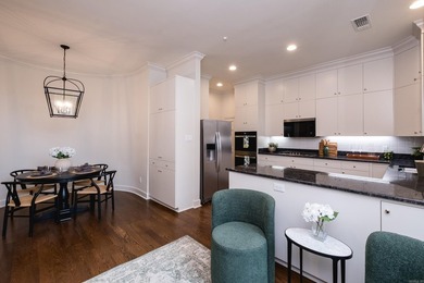Exceptional residence located in the highly desirable gated - photo 16
